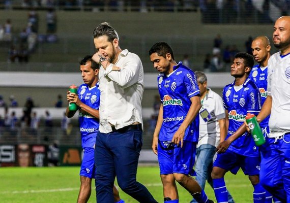 CSA perde de goleada por 4x0 para Athletico-PR