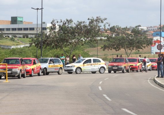 Datas do reagendamento de serviços do Detran interrompidos nesta quarta