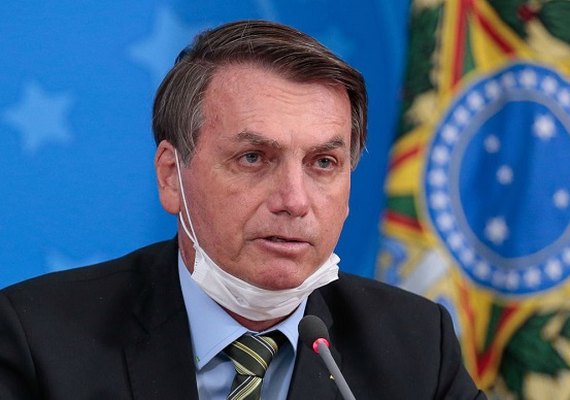 Bolsonaro edita MP que reduz acesso a benefício