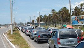 Vídeo: Maceió tem trânsito lento na saída para os festejos carnavalescos