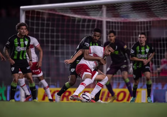 William Pottker negocia saída do CRB e pode reforçar o Cuiabá