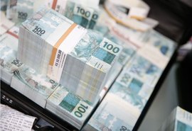 “Mala preta” começa a chegar com dinheiro da compra de votos