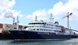 Navio de cruzeiro retira passageiros doentes após surto de hantavírus