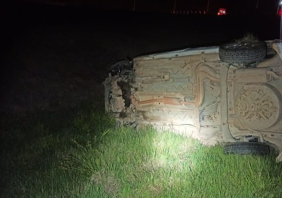 Passageiro morre ao capotar com carro em Girau do Ponciano