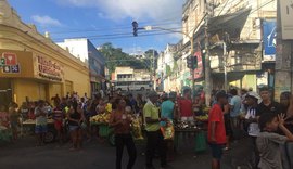Ambulantes confrontam Guarda Municipal em protesto no Centro