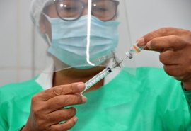 Nesta sexta (25) Alagoas recebeu mais 229.450 doses de vacinas contra a Covid-19