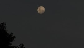 Por que nossas fotos da lua geralmente ficam ruins?