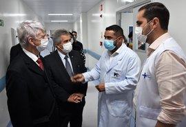 Em visita, governador interino reconhece qualidade do serviço do Hospital Metropolitano