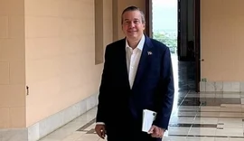 Atrocidade: Ministro de país caribenho é morto a tiros dentro de seu gabinete