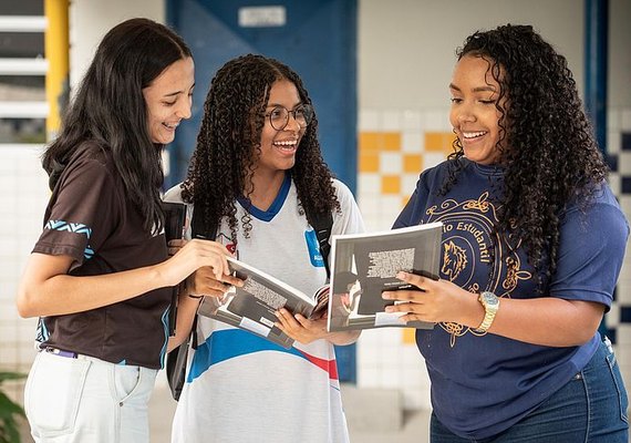 Alagoas avança na Educação e supera metas estipuladas para o Ideb