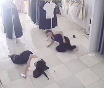 Rato entra na calça de funcionária durante momento de descanso e vídeo viraliza