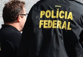 Polícia Federal flagra ônibus com material de campanha em Campo Grande