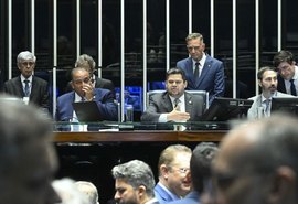 Senado aprova projeto que reduz penas de condenados pelos atos de 8 de janeiro