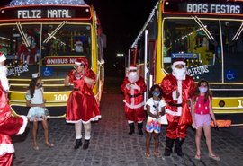 Ônibus natalinos iluminam Maceió e levam felicidade durante carreata