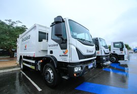 Arapiraca é agraciada com mais dois caminhões compactadores e dois caminhões-pipa