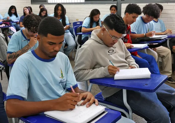 Pé-de-Meia: nascidos em maio e junho recebem hoje parcela de R$ 200