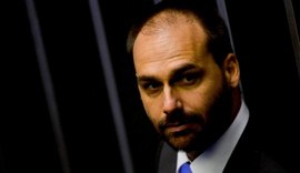 Governo oficializa desligamento de Eduardo Bolsonaro da Polícia Federal
