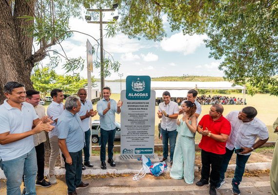 Governador Paulo Dantas entrega 7 km de pavimentação asfáltica em Jequiá da Praia