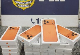 Fiscalização na BR flagra transporte irregular de celulares em Alagoas