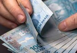 Receita tem recorde de restituições no fim do prazo de entrega do IR