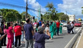 Funcionários do Hospital Veredas voltam a protestar contra salários atrasados