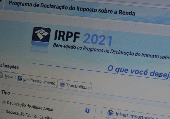 Guedes anuncia que faixa de isenção do IR passará para R$ 2,5 mil