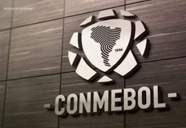 Time é multado em R$ 222 mil pela Conmebol por infrações; confira