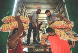 Entrega de cestas básicas serão mantidas para os municípios atingidos pelas fortes chuvas