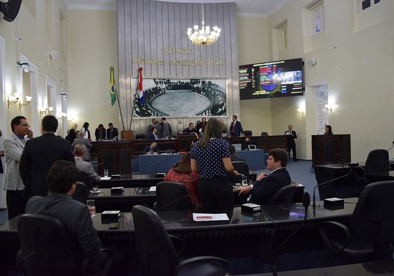 Plenário mantém veto do Executivo ao projeto de rateio das sobras de recursos do Fundeb