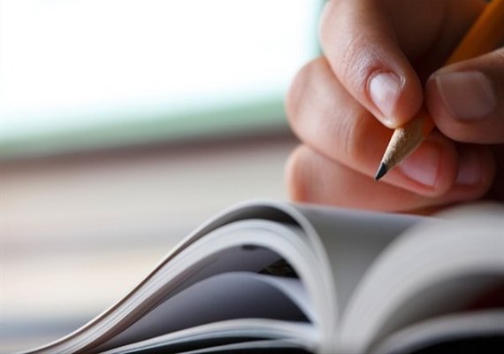 Fies passa a exigir média mínima no Enem