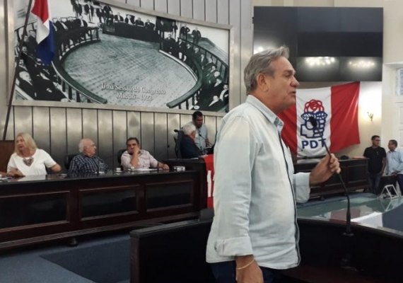 Ronaldo Lessa é aclamado presidente do PDT de Alagoas