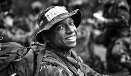A primeira civil a fazer um projeto fotográfico de longa duração no Exército Brasileiro