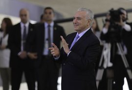 Temer diz que sai com a alma leve e dever cumprido