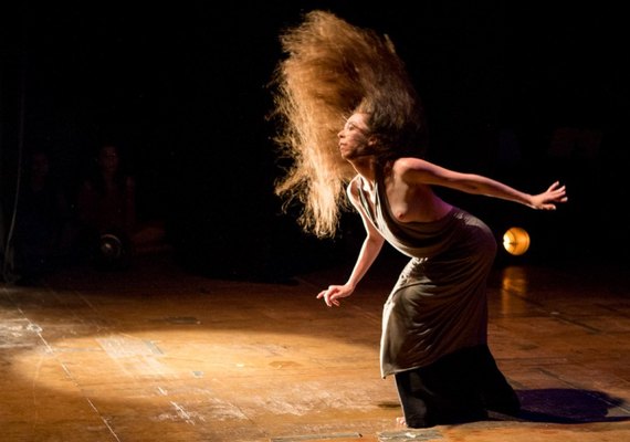 Arte Pajuçara recebe espetáculo Medusa Reversa