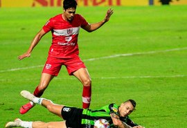 Zagueiro Reginaldo Júnior anuncia saída do CRB