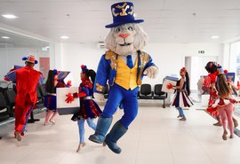 Artistas do Circo Kroner promovem alegria e incentivam doação de sangue em Alagoas