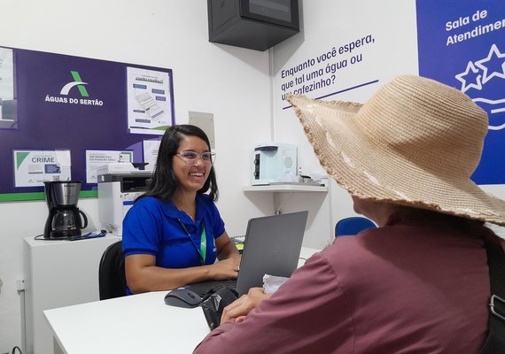 Governo de AL realiza ação itinerante para ampliar acesso à tarifa social de água em Pão de Açúcar