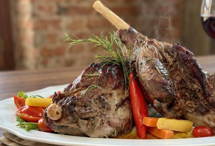 Holiday Inn Anhembi promove almoço especial de Páscoa