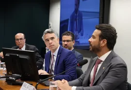 Brito lidera último debate sobre construção do Sistema Nacional de Educação