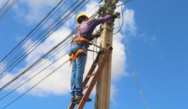 Mais uma região de Arapiraca é contemplada com reordenamento de fios e cabos de internet