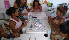 Usuárias da Semas participam de oficina bijuterias