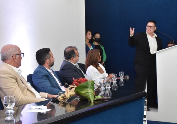 Samya Suruagy toma posse no comando do PGE