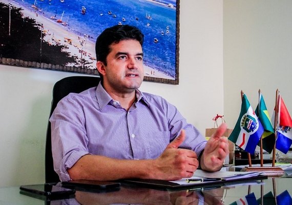 Não há mais leitos para Covid-19 em Maceió, diz prefeito