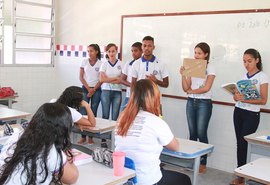 Obras do Governo do Estado beneficiam mais de quatro mil estudantes em Penedo