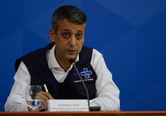 Governo exonera diretor citado em denúncia de pedido de propina em negociação de vacina