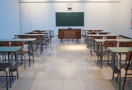 Profissionais da Educação comemoram rateio do Fundeb em Santana