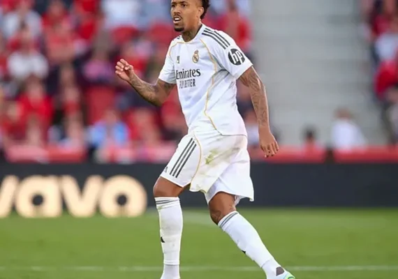 Fora da Copa, Éder Militão fará cirurgia nesta terça-feira