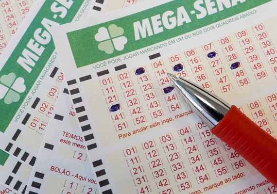 Mega-Sena acumula e prêmio pode chegar a R$ 18 milhões