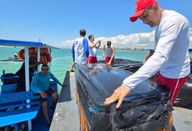 Corpo de Bombeiros vistoria balsas que serão utilizadas na queima de fogos em Maceió