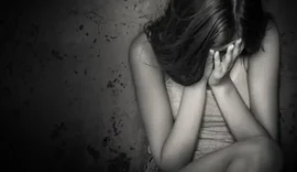 Adolescentes violentam menina de 13 anos e postam o crime na internet